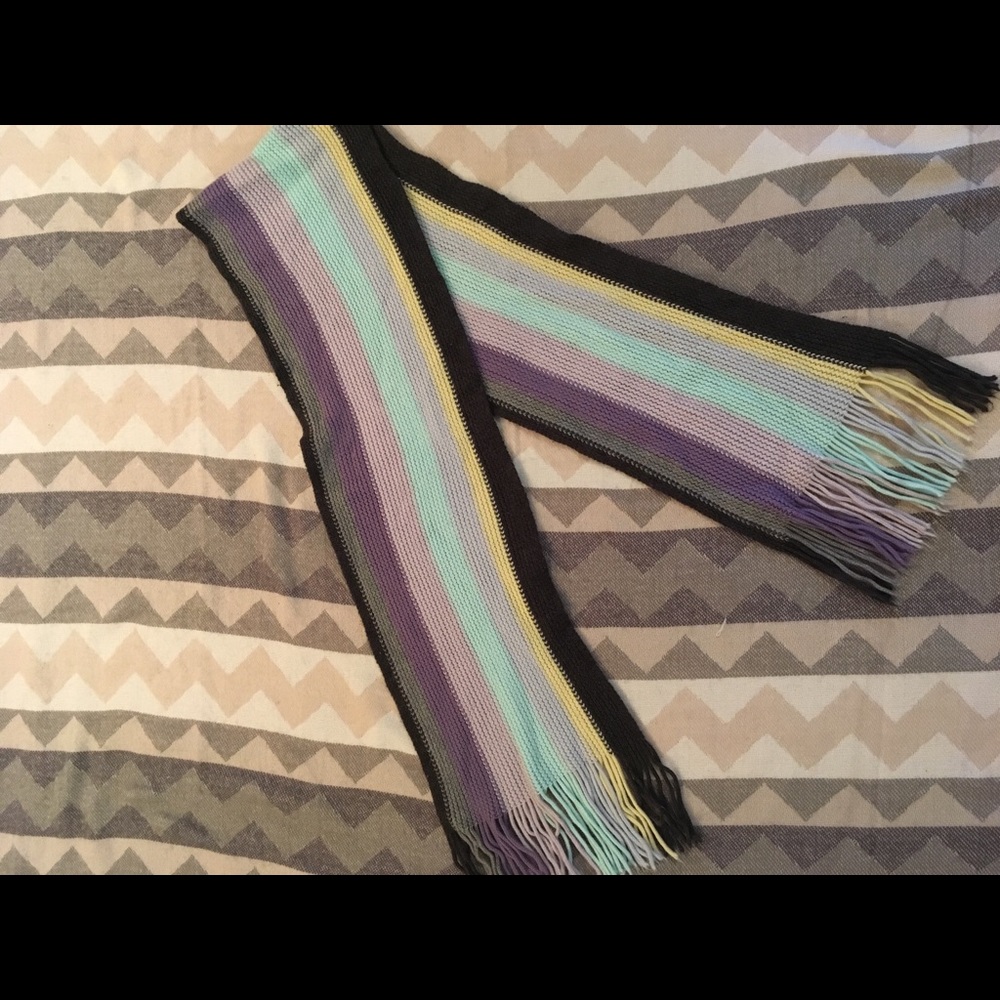 Beautiful Joe Boxer Knit Scarf